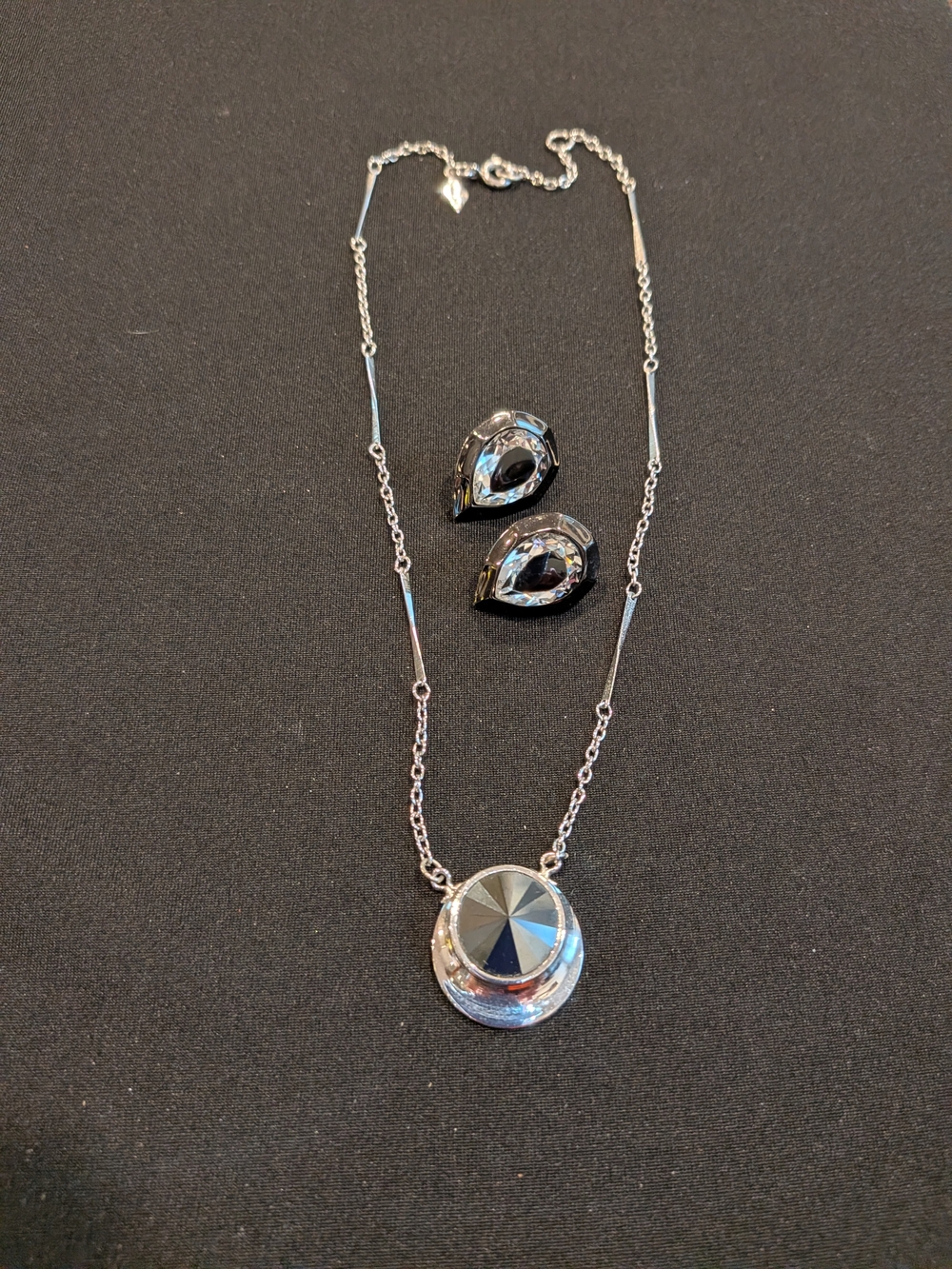 Silver-Tone Geometric Pendant Necklace and Earring Set